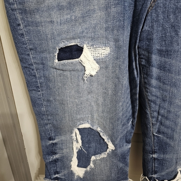 Maurices Mid Rise Patch Backed Relaxed Boyfriend Crop Jeans - Picture 2 of 6